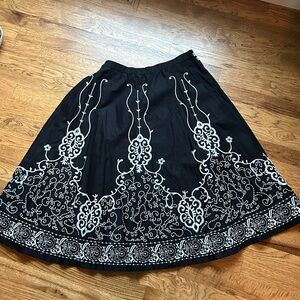 Cold water Creek Embroidered Black and White Skirt